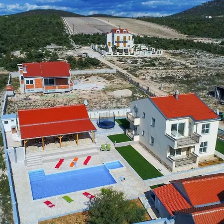 Villa Villa Kakma *